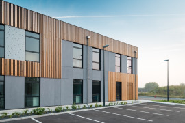 
                                                                                        Location
                                                                                         Location / Achat bureaux entre Amiens et Reims - 2 400 m² - Compiègne