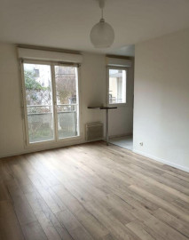 
                                                                                        Location
                                                                                         Location appartement 2 pièces 42m2