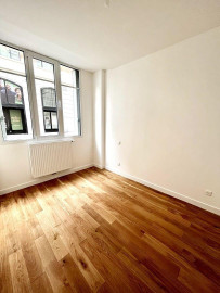 
                                                                                        Location
                                                                                         Location appartement 2 pièces Paris 15ème Lourmel