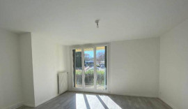 
                                                                                        Location
                                                                                         Location appartement 3 pièces 62 m²
