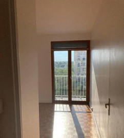 
                                                                                        Location
                                                                                         Location appartement 3 pièces 70 m² Antony