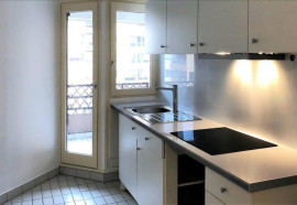 
                                                                                        Location
                                                                                         Location appartement 3 pièces 74 m² Vanves (92170)