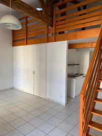 
                                                                                        Location
                                                                                         Location appartement calme lumineux