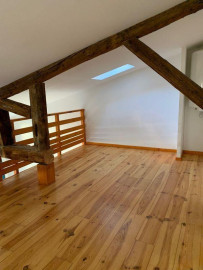 
                                                                                        Location
                                                                                         Location appartement calme lumineux