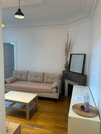 
                                                                                        Location
                                                                                         Location appartement meublé Montrouge 32m2