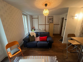 
                                                                                        Location
                                                                                         Location appartement Paris 18eme near Gare du nord et Montmartre (loyer tout inclus)