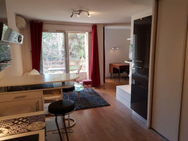 
                                                                                        Location
                                                                                         Location appartement proche Timone avec garage