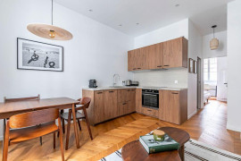 
                                                                                        Location
                                                                                         Location appartement - Rue Boissiere - Trocadeo