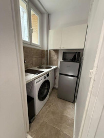 
                                                                                        Location
                                                                                         Location bien meublé neuf 18m² - Batignolles
