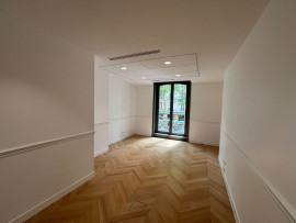 Location
Location Bureaux Paris 75008