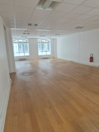 
                                                                                        Location
                                                                                         Location Bureaux Paris 75010