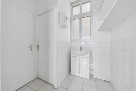 
                                                                                        Location
                                                                                         Location Bureaux Paris 75011