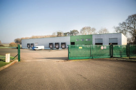 
                                                                                        Location
                                                                                         Location d'un entrepôt d'une surface de 3 000 m² proche de Bourges