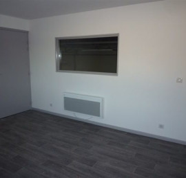 
                                                                                        Location
                                                                                         Location entrepôt de 770 m² à proximité d'Auxerre