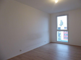 
                                                                                        Location
                                                                                         Location F3 Franconville rue de Paris + terrasse