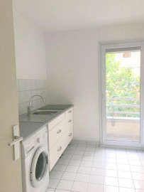 
                                                                                        Location
                                                                                         Location grand deux pièces Ourcq