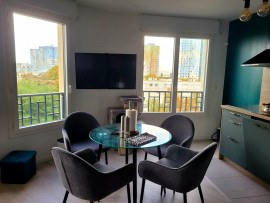 Location
Location meublé 3 pièces Puteaux (8 min. de la Défense) (loyer tout inclus)