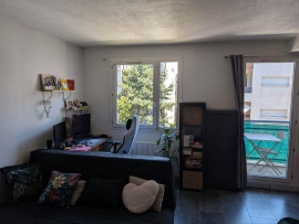 
                                                                                        Location
                                                                                         Location meublé appartement T2