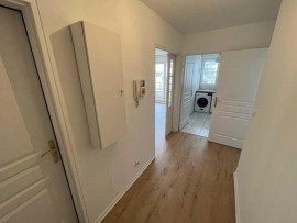 
                                                                                        Location
                                                                                         Location meublé Porte de Saint Cloud