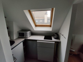 
                                                                                        Location
                                                                                         Location meublée 13m² - Porte Dauphine/Etoile