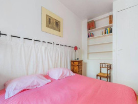 
                                                                                        Location
                                                                                         Location meublée 2 pièces 37 m² Paris Petite copro