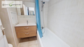 Location
LOCATION MEUBLEE A L'ANNEE - studio avec loggia vue mer, parking