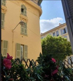 
                                                                                        Location
                                                                                         Location meublée appartement 2 pièces 34 m²