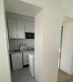 
                                                                                        Location
                                                                                         Location meublée appartement 2 pièces 37 m² Paris