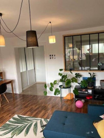 
                                                                                        Location
                                                                                         Location meublée appartement 3 pièces 73 m²