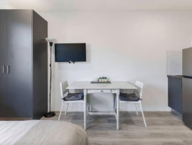 
                                                                                        Location
                                                                                         LOCATION MEUBLEE AU CENTRE DE LYON