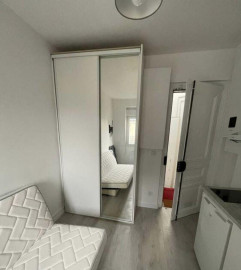 
                                                                                        Location
                                                                                         Location meublée studio 10,46 m²