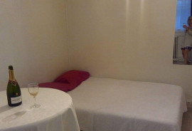 
                                                                                        Location
                                                                                         Location meublée studio 14 m² Paris 16E