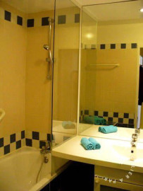 
                                                                                        Location
                                                                                         Location meublée studio 33 m² Paris 19E (75019)