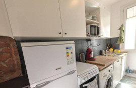 
                                                                                        Location
                                                                                         Location meublée studio 40 m² Porte De Saint Cloud