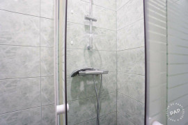 
                                                                                        Location
                                                                                         Location meublée studio refait à neuf21m² Paris17E