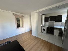 
                                                                                        Location
                                                                                         Location St Cloud 4 pièces donc 3 chambres