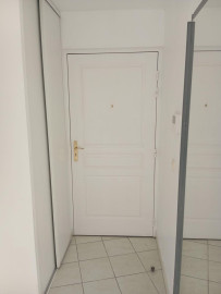 
                                                                                        Location
                                                                                         Location studio 24 m2 13008 avec balcon