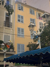 
                                                                                        Location
                                                                                         Location studio centre ville Toulon