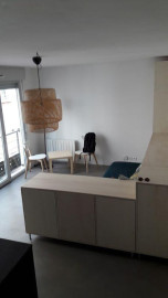 
                                                                                        Location
                                                                                         Location studio Lyon