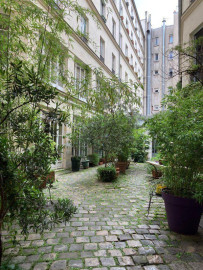 
                                                                                        Location
                                                                                         Location studio meublé 18.5m2 - Paris 10ème