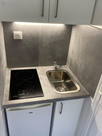 
                                                                                        Location
                                                                                         Location studio meublé 75011 métro Ménilmontant