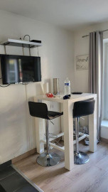 
                                                                                        Location
                                                                                         Location Studio meublé Châtelet
