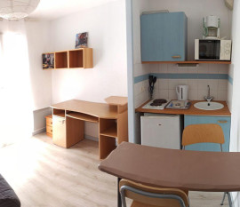 
                                                                                        Location
                                                                                         Location studio meublé croix rouge/Kerichen