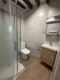 
                                                                                        Location
                                                                                         Location studio refait à neuf Charenton