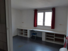 
                                                                                        Location
                                                                                         Location studio reims TBE équipé, fonctionnel