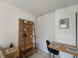 
                                                                                        Location
                                                                                         Location studio rénové et meublé Metz