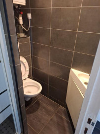 
                                                                                        Location
                                                                                         Location studio Stains