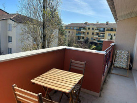 
                                                                                        Location
                                                                                         Location T2 entièrement meublé