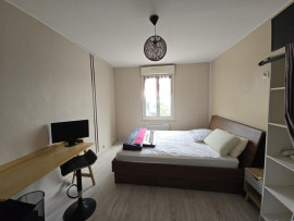 
                                                                                        Location
                                                                                         Location T3 meublé, Dock Vauban