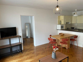 
                                                                                        Location
                                                                                         Location très beau meublé T2 Montrouge